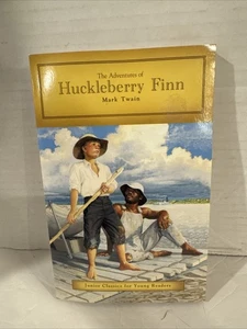 The Adventures of Huckleberry Finn Junior Classics for Young Readers - Foto 1 di 3