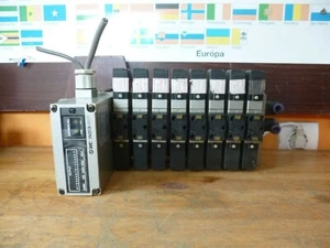 SMC IN313 Serial interface Unit w/ Solenoid Valve Manifold Valve Block ( 5453 ) - Picture 1 of 9