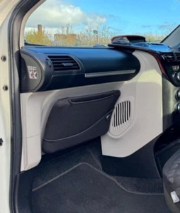 Toyota IQ vano portaoggetti borsa marrone/prugna OEM KGJ10 - Foto 1 di 5