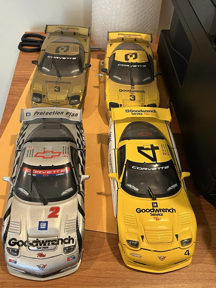 Action Racing C5R 1:18 Die Casts 4 de ellos! Foto 1 de 2