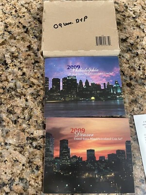 2009 U.S. Mint Mint Set P and D 36 coins 10 Dollar 12 Quarters 8 Penny COA - Image 1 of 3