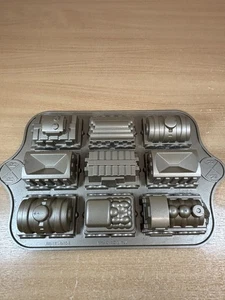 Nordic Ware Train Cake Tin - Picture 1 of 5