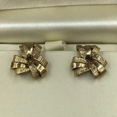 9ct Gold Textured Clip On Earrings - Vintage - Image 1 of 4