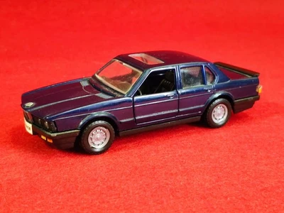 MODELLINO VINTAGE BMW M535i 535i 535 1:43 SERIE 5 1987 AUTO MACCHININA PLASTIC - - Immagine 1 di 4