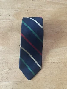 Lands’ End Silk Men’s Tie Navy With Green Cream Red Stripes 3.25” Wide 56” Long - Picture 1 of 4