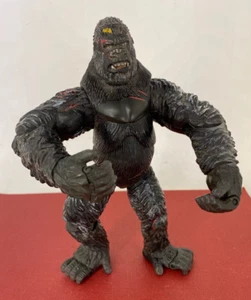 Playmates 2005 - KING KONG - Universal Studios Battle Damage - Action Figure - Picture 1 of 4
