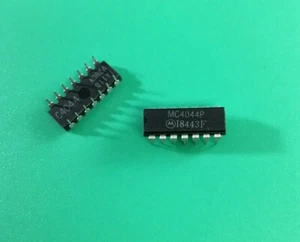 (1PC) MC4044P Motorola DIGITAL MICROCIRCUIT 14-PIN  - Picture 1 of 2