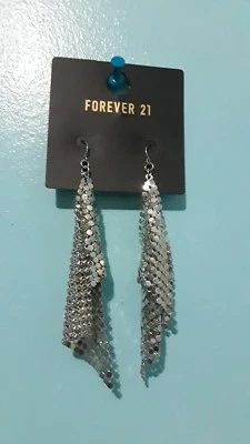 BRINCOS DE JOIAS PRATA FASHION FOREVER 21 NOVOS  - Imagem 1 de 2