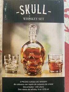 Halloween Skull Whiskey Decanter Set 2 Whiskey Glasses New - Picture 1 of 2