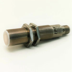 IPF kapazitiver Sensor KB180420 M18x1, bündig, Sn: 0,5-10 / M12 / IP67 - Bild 1 von 3