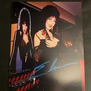 Elvira Mistress Of Darkness Signed Autographed 8x10 Photo - Picture 1 of 2