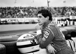 FOTO AYRTON SENNA 8x10 fotografía en blanco y negro foto fórmula 1 brasileña - Imagen 1 de 1