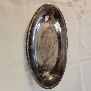 Bandeja de servir ovalada plateada vintage WM Rogers diseño de borde de cuerda grabado - Imagen 1 de 4