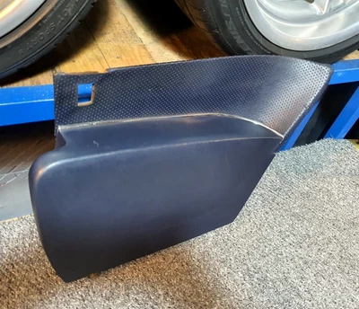 BMW E24 6 Series 635csi 633csi Rear Right door card Armrest trim Panel Genuine - Image 1 of 4