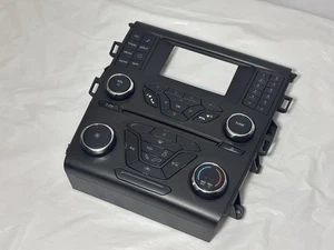 Ford Fusion 4 Inch Radio & Heater A/C Climate Control Panel OEM GST-18E243-EB - Picture 1 of 4