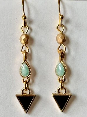 Pendientes de cuentas vintage negros, azules y dorados. Foto 1 de 3