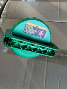 MILWAUKEE TANK CAP FOR 2820-20 M18 BACKPACK SPRAYER (GREEN) NEW Pesticide w/ Cup - Picture 1 of 3