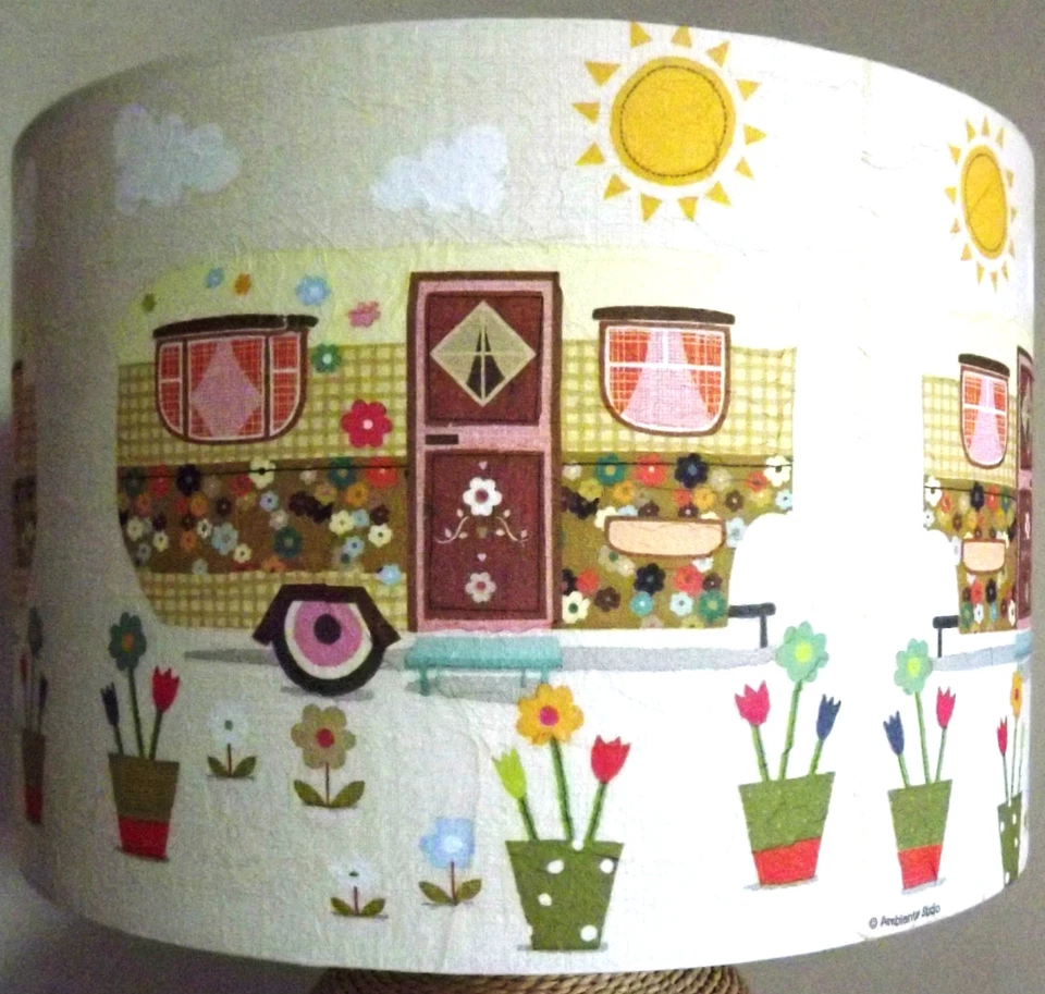 Retro Lampenschirm Shabby Chic Wohnwagen Hippie Festival Blumen Vintage Kostenloses Geschenk - Bild 1 von 4