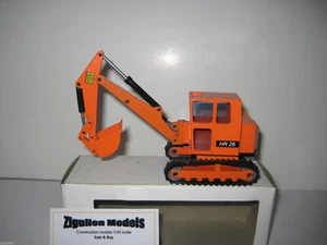 SCHAEFF HR 26 BAGGER TIEFLÖFFEL RAUPEN #107.4 NZG 1:35 OVP - Bild 1 von 2