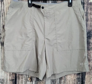 Mountain Hardwear Nylon Shorts Mens XL Khaki Tan Pockets Hiking Outdoor Casual - Picture 1 of 10