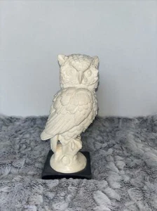 Estatuilla de búho de alabastro blanco tallada de colección firmada por A. Santini hecha en Italia  - Imagen 1 de 4
