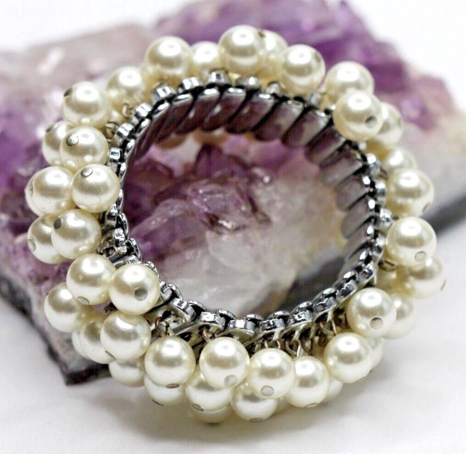 Brazalete elástico Cha Cha cuentas imitación perlas tono plata Japón vintage Foto 1 de 1