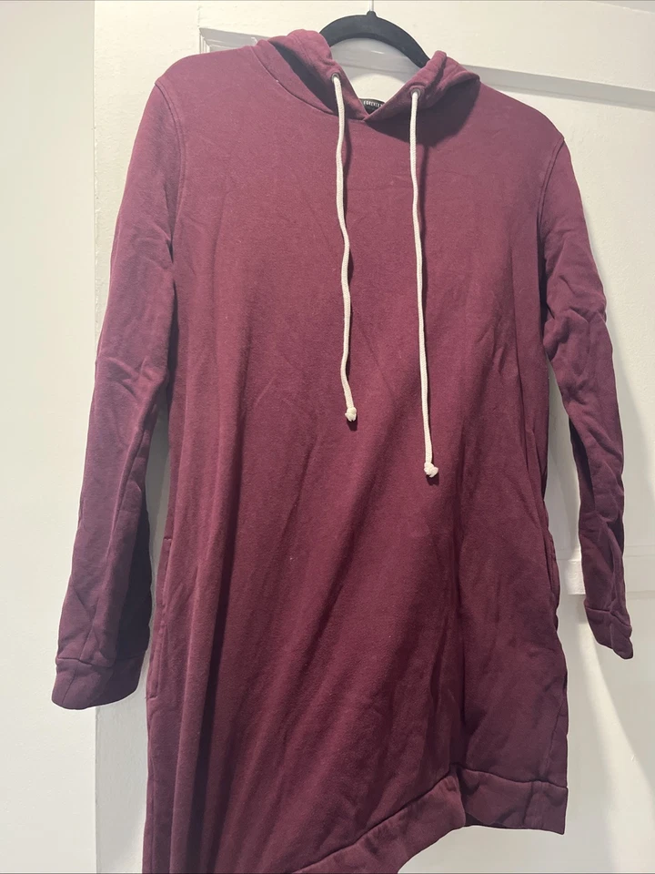 Burgundy Long Hoodie Size Small With Pockets   — 第 1/4 张图片