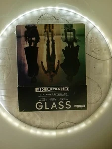 Glass - Bruce Willis Samuel L Jackson 2019 SteelBook 4K Blu Ray Nuovo - Picture 1 of 2