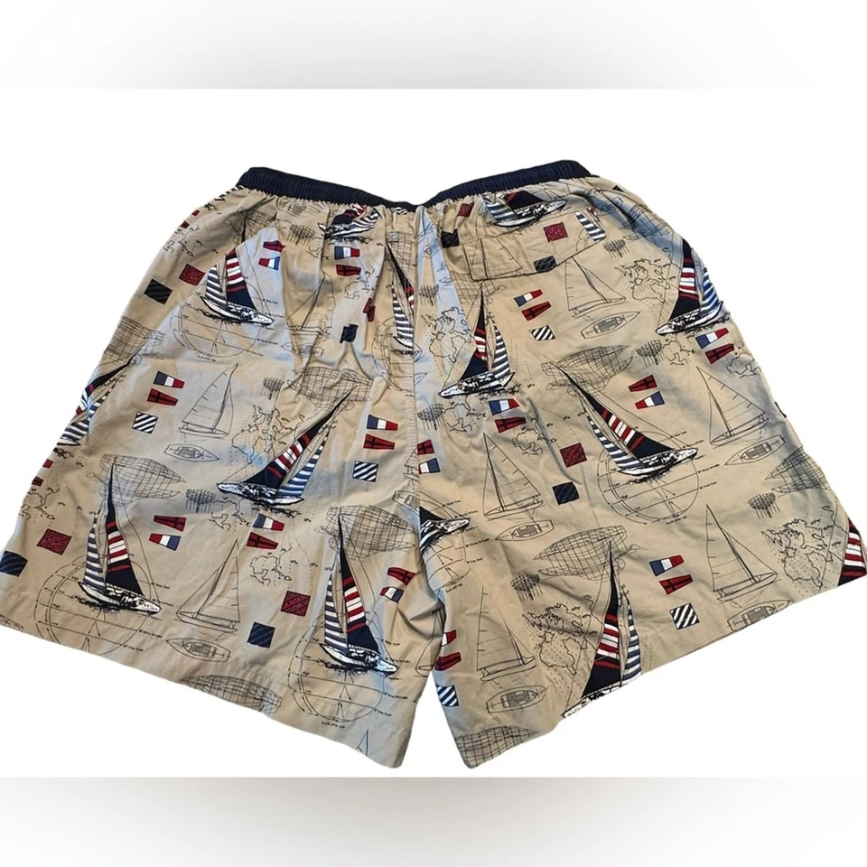 Bañador Roundtree and Yorke para hombre talla grande estampado náutico Foto 1 de 4