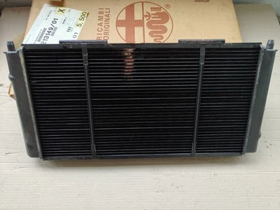 RADIATORE RAFFREDDAMENTO MOTORE ORIGINALE ALFA ROMEO 33 COD. 60537373 - Immagine 1 di 4