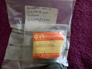 Suzuki GT250 T350 ÖLTANKDICHTUNG 44660-18818 Dichtung Original-Zubehör-Hersteller Neu  - Bild 1 von 2