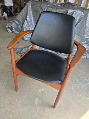 mcm chair Arne Hovmand-Olsen teak dining armchair (Denmark Onslid Mobelfabrik) - Image 1 of 4