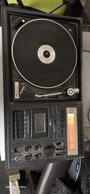 Schneider RCR 60 Stereo-Kompaktanlage-Serie 1612-Radio-Kassettenteil+Plattenspie - Bild 1 von 4