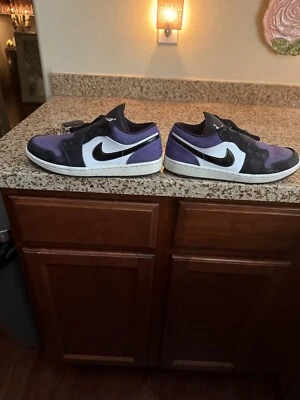 Talla 10.5 - Jordan 1 Low Court púrpura Foto 1 de 4