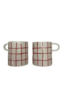 Two Coffee Mugs 23 oz White Mug Red Stripes Porcelain China Huge Wrap Hands - Picture 1 of 5