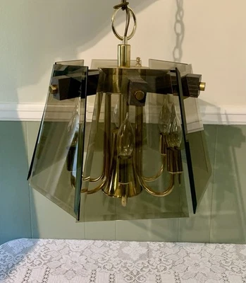 MCM 1970’s SWAG 6 BEVELED SMOKEY GLASS PANEL 6 CANDLE 1 FLOOD LIGHT CHANDELIER - Image 1 of 4