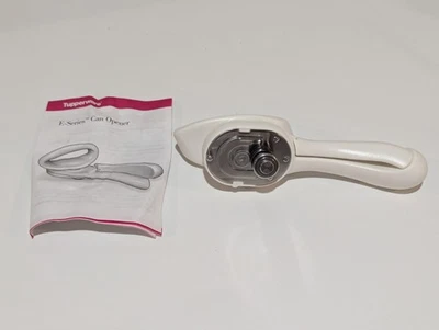 Tupperware E-Series Manual Can Opener 2001, White, Smooth Edge - Image 1 of 4