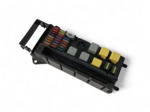 KA1271 VW Fuse Box 9065450101 - Picture 1 of 5