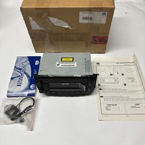 Radio navegación original Jeep Grand Cherokee Chrysler Voyager 300M 82207923AC - Imagen 1 de 7