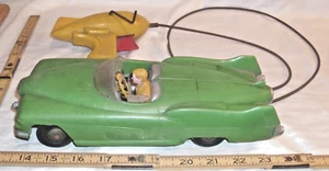 MARX BUICK LeSABRE CONCEPT CAR PLASTIC TOY 1950s IN GREEN - Picture 1 of 5