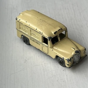 Lesney Matchbox 14 Daimler Ambulance (59mm) Cream With Metal Wheels - Picture 1 of 13