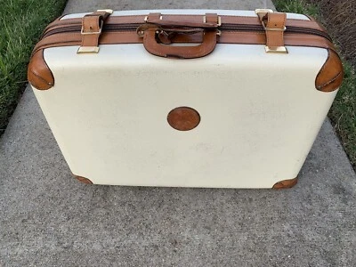 vtg Bric’s Designed by Bojola Suitcase w/Leather Trim 2 Wheel Florence Italy 26” - Image 1 of 4