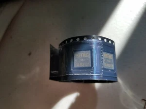 High Gain 25dB Linear Amplifier 1920 - 2170MHz 21dBm Out 5Volt SMD GLM2121 RFHIC - Bild 1 von 3