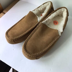 Koolaburra by UGG Women's Slippers Loafers Sz 11 - Picture 1 of 6