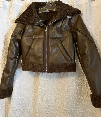 Pretty Little Thing искусственной кожи контраст борг авиатор куртка Sm шоколад новый с Ярлыками - Изображение 1 из 4