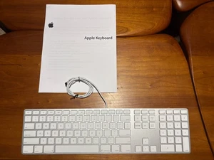 Apple USB/USB-A Wired Keyboard with Numeric Keypad | A1243 | Excellent Condition - Picture 1 of 17