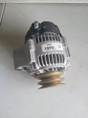 Alternador Toyota Land Cruiser FZJ80 no usado Foto 1 de 4