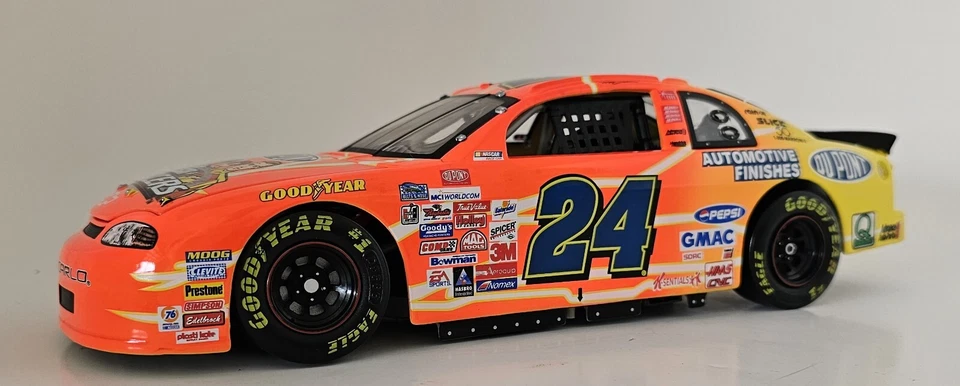 1999 REVELL 1/18 JEFF GORDON #24 DUPONT NASCAR RACERS SPECIAL PAINT SCHEME - Image 1 of 4