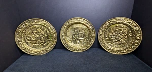 Lote de 3 colgantes de pared estampados vintage de hojalata hechos en Inglaterra 9,5" - Imagen 1 de 3