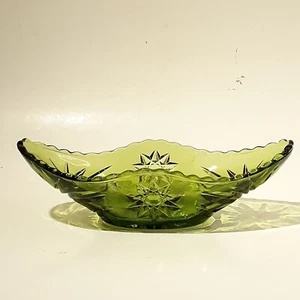 Green Banana Boat Candy Dish MC Anchor Hocking Vintage - Picture 1 of 4